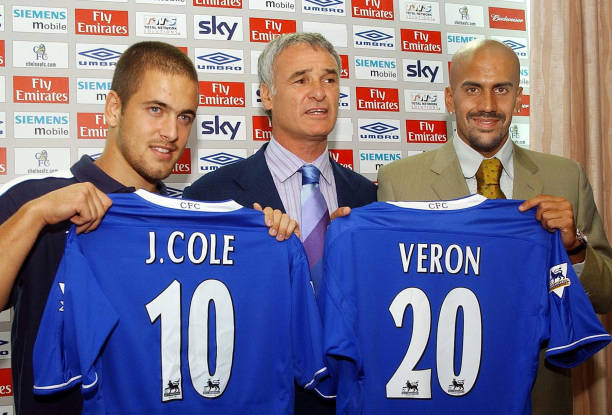Chelsea new signings Joe Cole and Juan Sebastian Veron with manager Claudio Ranieri. 