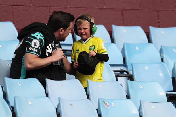 Norwich young fan cries after the club got relegated 